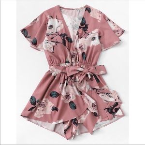 Floral Romper. Super cute for summer vacation!